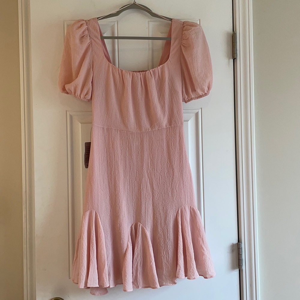 NWT ASTR Pink Flowy Dress Sz S